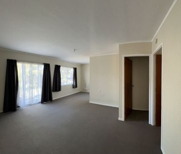 Tidy 1 bedroom Unit - Photo 2