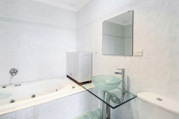 3 Bedroom Villa I Serene Setting I 10-min Drive to Beach - Photo 1