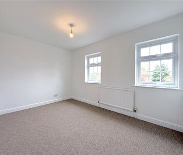 4 bedroom detached house to rent - Photo 5