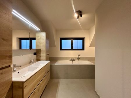 Prachtig gerenoveerde HOB met 3 slaapkamers te Rumbeke! - Photo 3