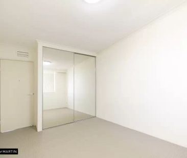 MGM MARTIN – TWO BEDROOM APARTMENT (BUILDING U2 ENTRANCE ALONG DALM... - Photo 3