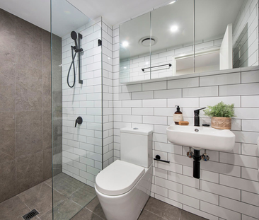 LUXURY AND STYLISH LIVING | 2 BEDROOMS - Photo 6