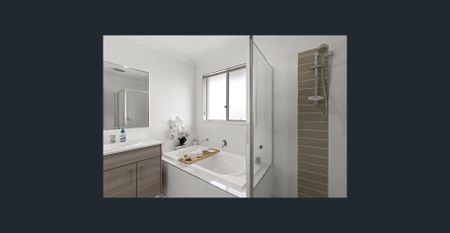 Contemporary Family Home With Room For Everyone! - Photo 4