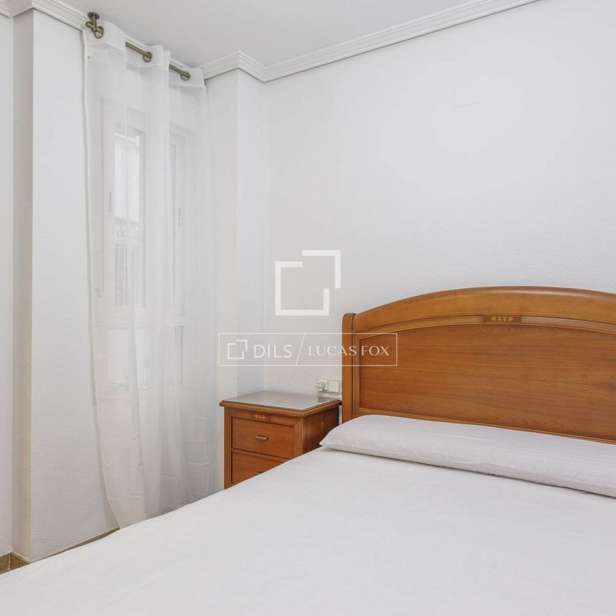 3 Bedroom apartment for rent in Ciudad de las Ciencias, Valencia - Photo 1