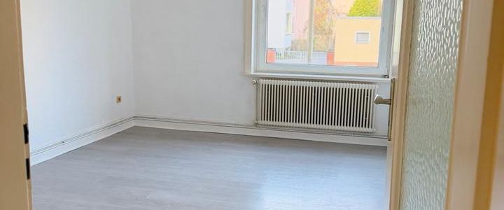 2 Zimmer Wohnung 62qm 1.12. Hochparterre Altbaudecken - Photo 1