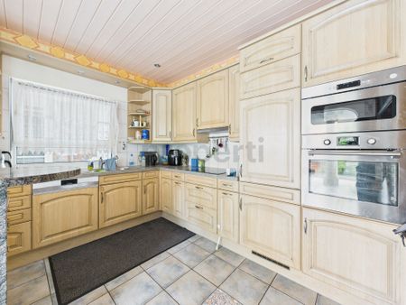 Generous 5.5-room apartment in Ingenbohl - Photo 5