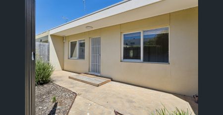 Relaxed Coastal Living - Photo 5