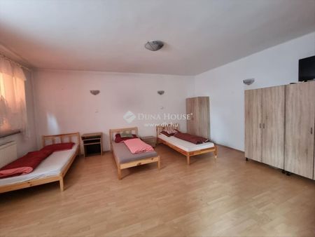 Kiadó jó állapotú lakás - Kecskemét - Photo 3
