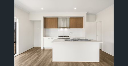 FAMILY HOME WITH ALL COMFORTS! - Photo 2