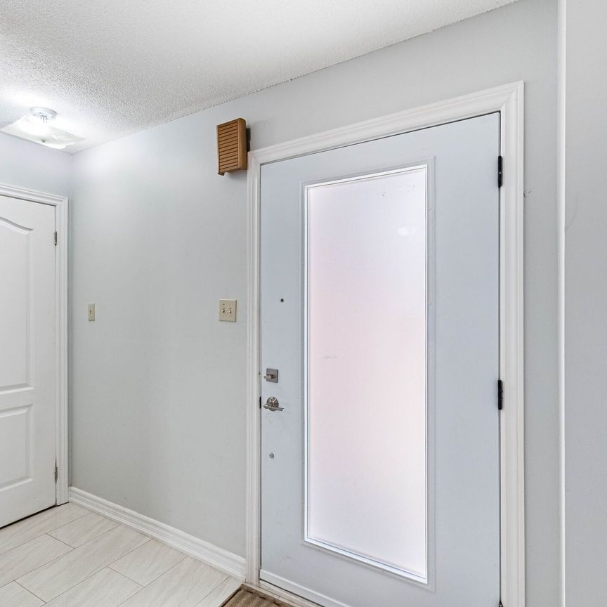 For Lease - 30 Castlehill Road Unit# 1, Brampton, Ontario - Photo 1