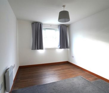 Ashingdon Road, Rochford - Photo 5