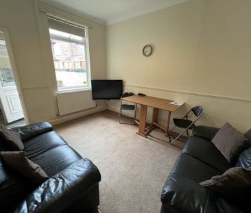 Ratcliffe Street, Burton Stone Lane - P10052 - Photo 1