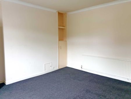 Edenfield Road, Rochdale - Photo 4