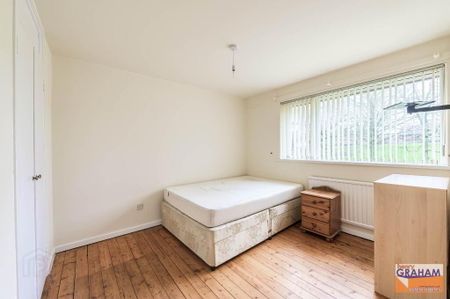 4 Iniscarn Park, Lisburn, BT28 2BL - Photo 5