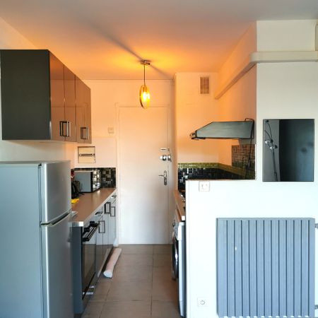 Location Appartement 1 pièce 22m² AIX EN PROVENCE 13290 - Photo 3