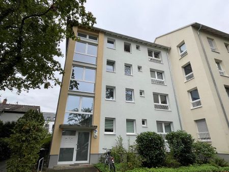 Platz für die ganze Familie! 4-Zimmer-Wohnung im Woogsviertel! - Photo 2