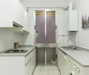 Room in a shared 5-bedroom apartment for rent in Universidad, bills... - Photo 1
