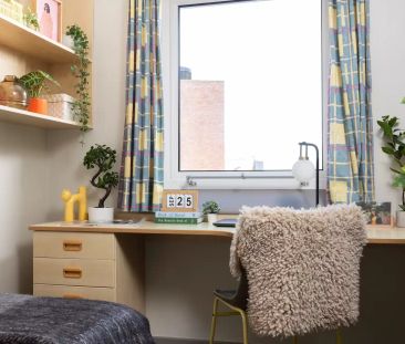 Extra Large Standard Single Ensuite - Photo 6