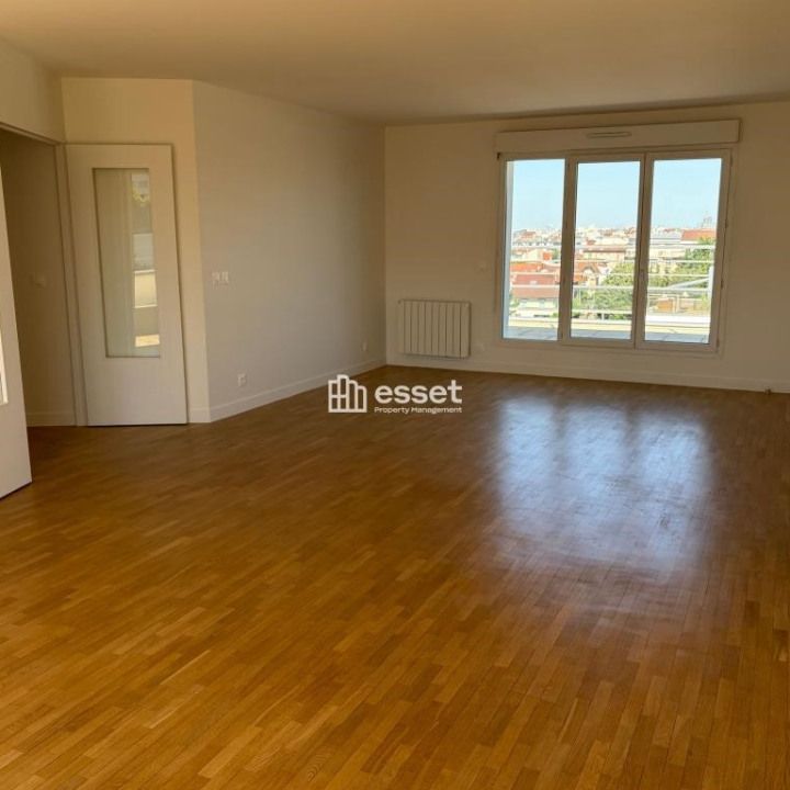 Appartement • Marceau - République - Photo 1