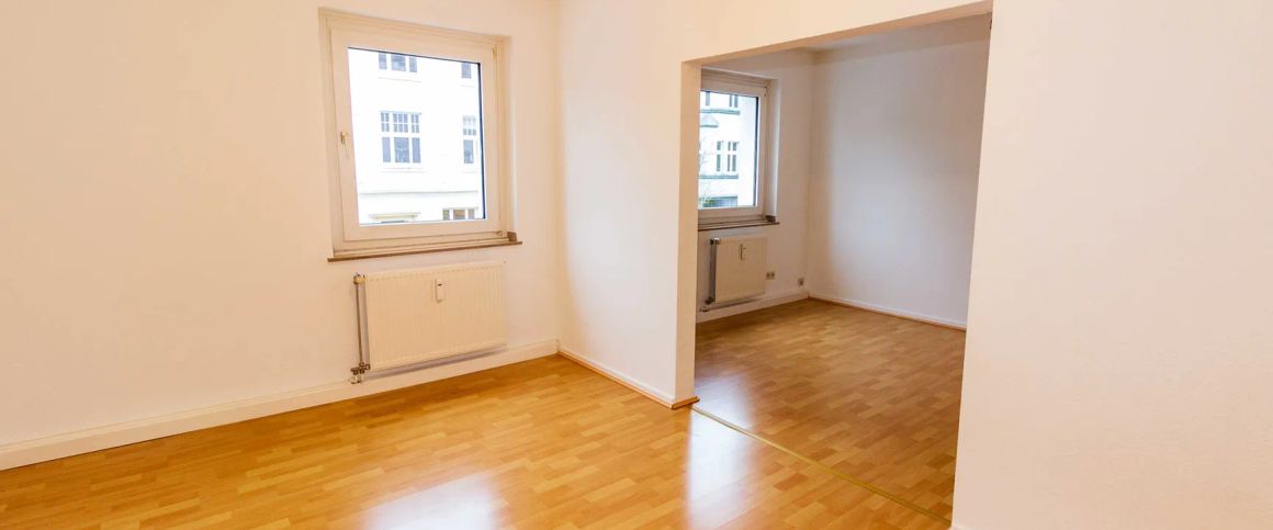 3,5-Zimmer-Etagenwohnung mit moderner Einbauküche in Benrath - Foto 1