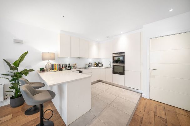 Southern Row, Notting Hill, W10 - Photo 1
