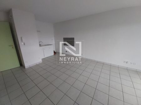 Location Appartement 2 pièces 38m² LE CREUSOT 71200 - Photo 4
