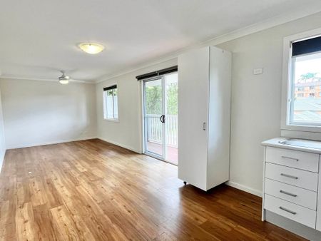 40 Edward Street, Charlestown - Photo 2