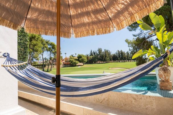 3 bedroom luxury Townhouse for rent in San Pedro de Alcántara, Andalusia - Photo 1