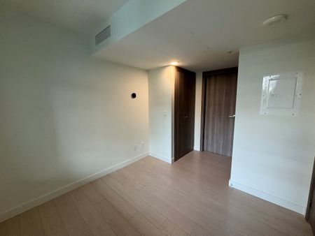 2 Bedroom - Photo 4