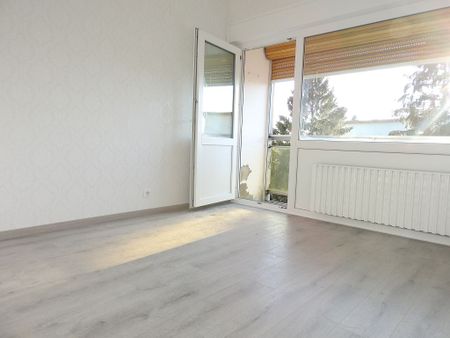 Location Appartement 4 pièces 82m² LONGWY 54400 - Photo 5