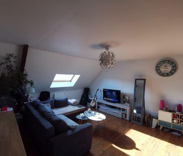 Un appartement au 2ème étage de 50 m² comprenant un bel espace à vi... - Photo 4