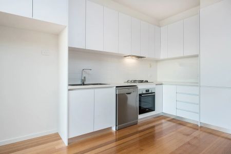 Unit 10/9-11 Nerissa Grove, Oak Park. - Photo 4