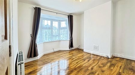 3 bedroom house to rent Crawley Green Road, Luton, Bedfordshire, LU2 - Photo 2