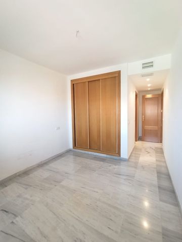 Alquiler de piso en calle Villa del Río - Photo 3