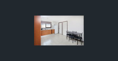 Family home in a good location! - Photo 3