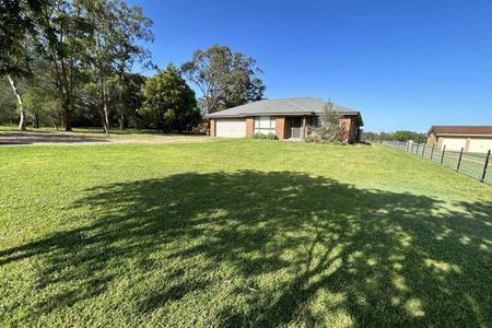 FAMILY HOME WITH FARMLAND VIEWS! - Photo 4