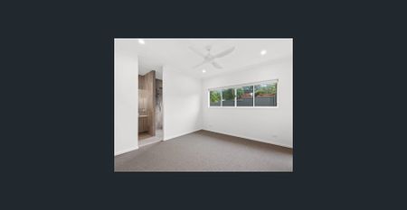 Stunning Executive New Build in Palmwoods! - Photo 3