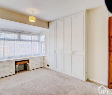 3 bedroom end of terrace house to rent - Photo 3