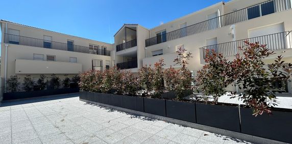 Location Appartement 2 pièces 46m² CHALLANS 85300 - Photo 2