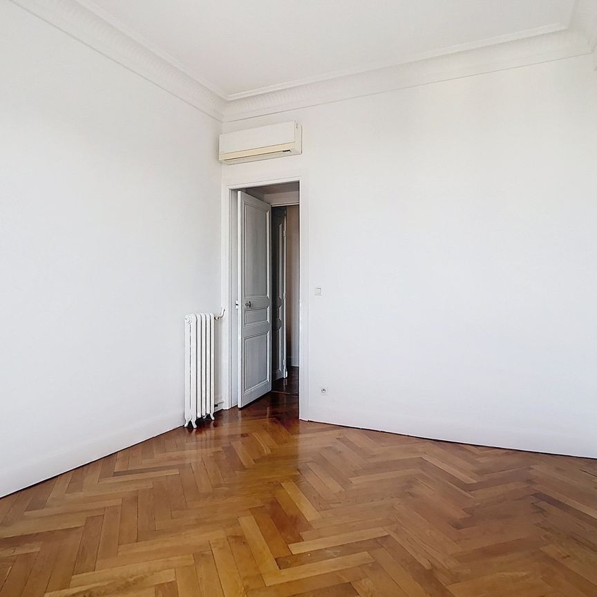 Location Appartement 3 pièces 140m² NICE 06000 - Photo 1