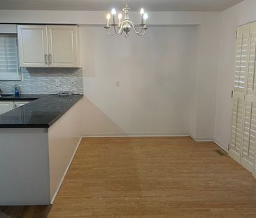 For Lease - 32 Tamara Drive, Richmond Hill, Ontario - Photo 3