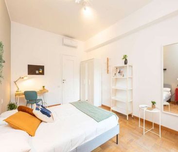 Viale Romagna, Milan, Lombardy 20133 - Photo 6