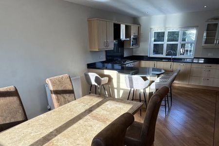 3 bedroom terraced house to rent - Photo 5