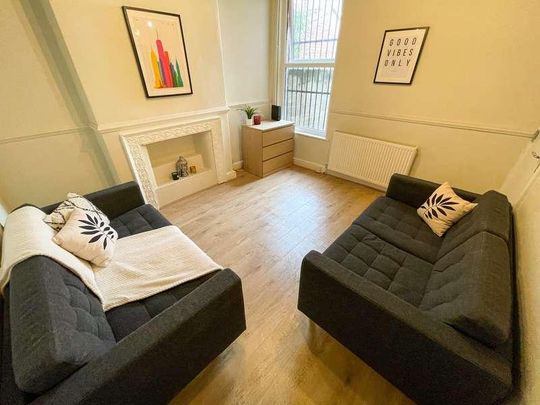 Adelaide Road, L7 - Photo 1