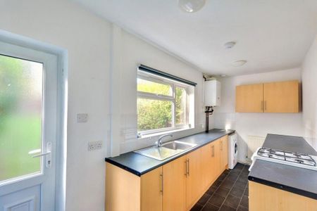 2 bedroom terraced house to rent - Photo 4
