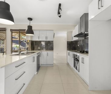 11 Birchley Street, Chapel Hill QLD 4069 - House For Rent - $900 | ... - Photo 4