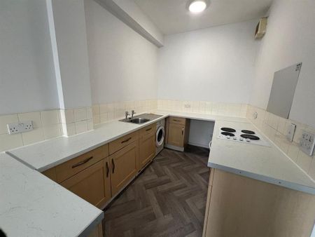 2 bedroom flat to rent - Photo 4