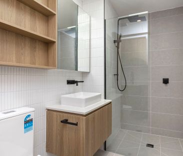 Unit 201/606 Melbourne Road, Spotswood. - Photo 4