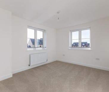 3 bedroom end of terrace house to rent - Photo 1