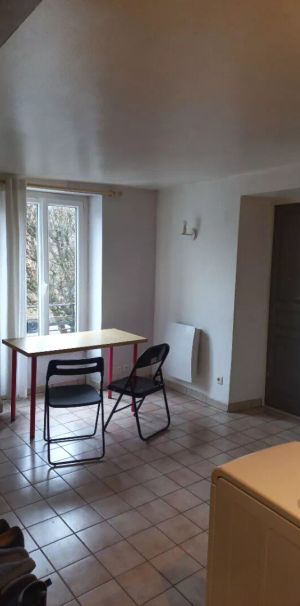 Appartement Corbeil Essonnes 2 pièce(s) 32.68 m2 - Photo 1